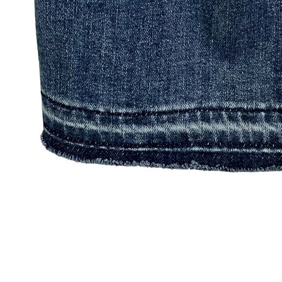 Old Navy Straight Mid Rise Raw Hem Womens Distressed Stretch Blue Jeans sz 14 - Picture 13 of 16